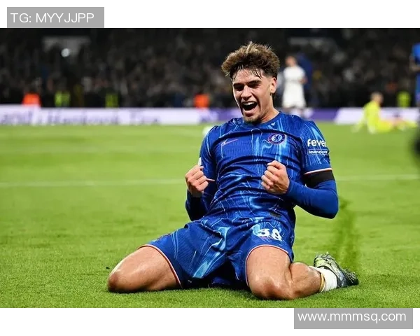 西甲惊现冷门切尔西3-0战胜巴黎圣日耳曼乌龙球引发全场狂欢