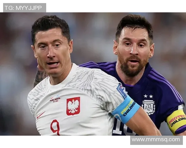 足总杯激战那不勒斯与里昂握手言和红牌事件引发全场热议与转会传闻